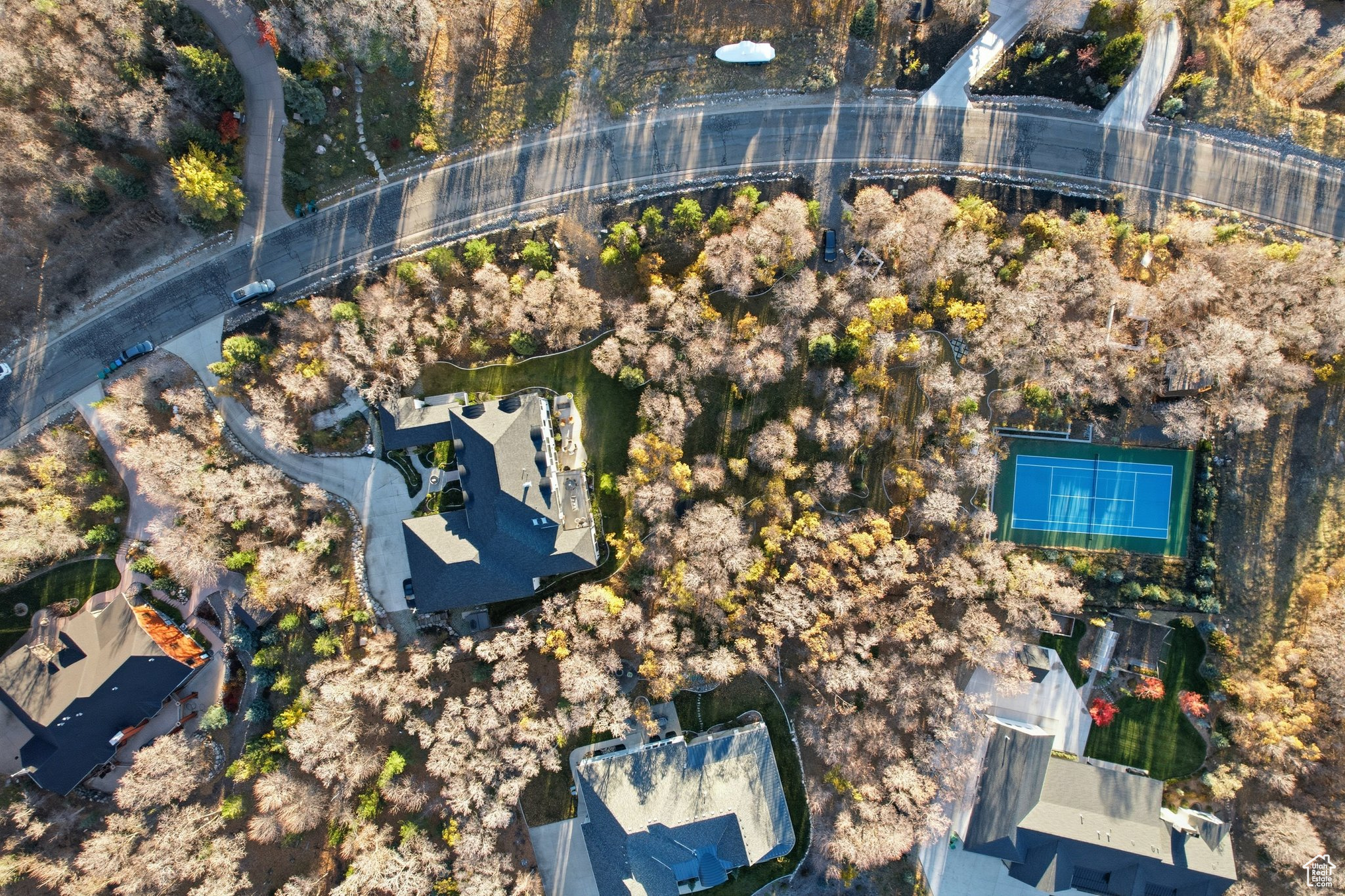 WOODLAND HILLS - Residential