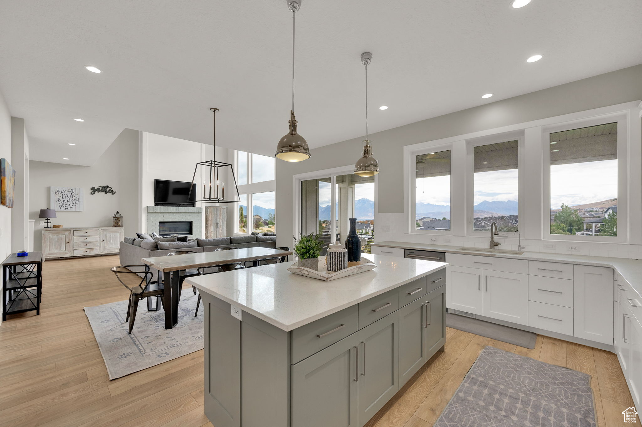 OAK HOLLOW PH 1 PUD - Residential