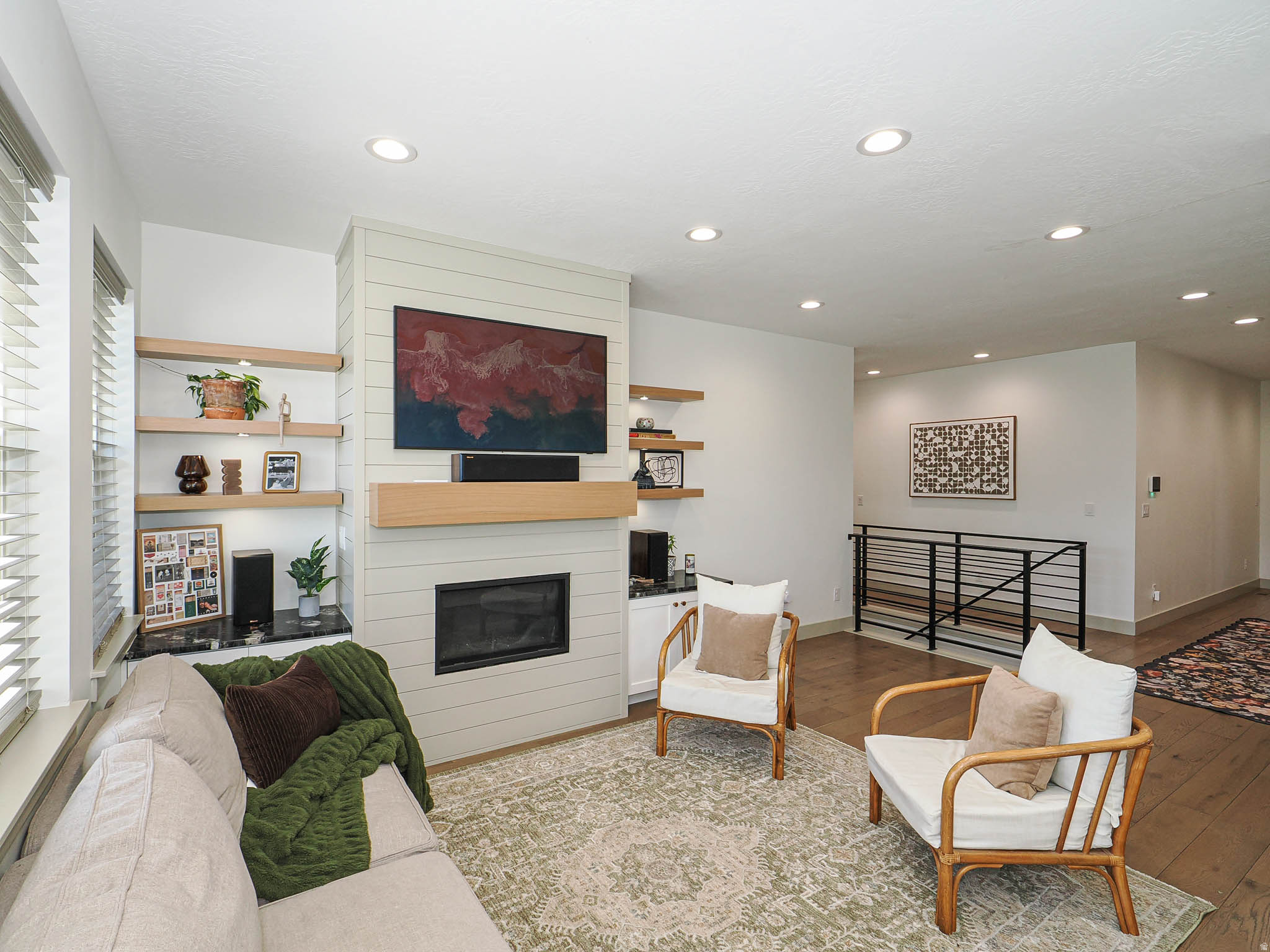 RIVERTON COVE - Residential