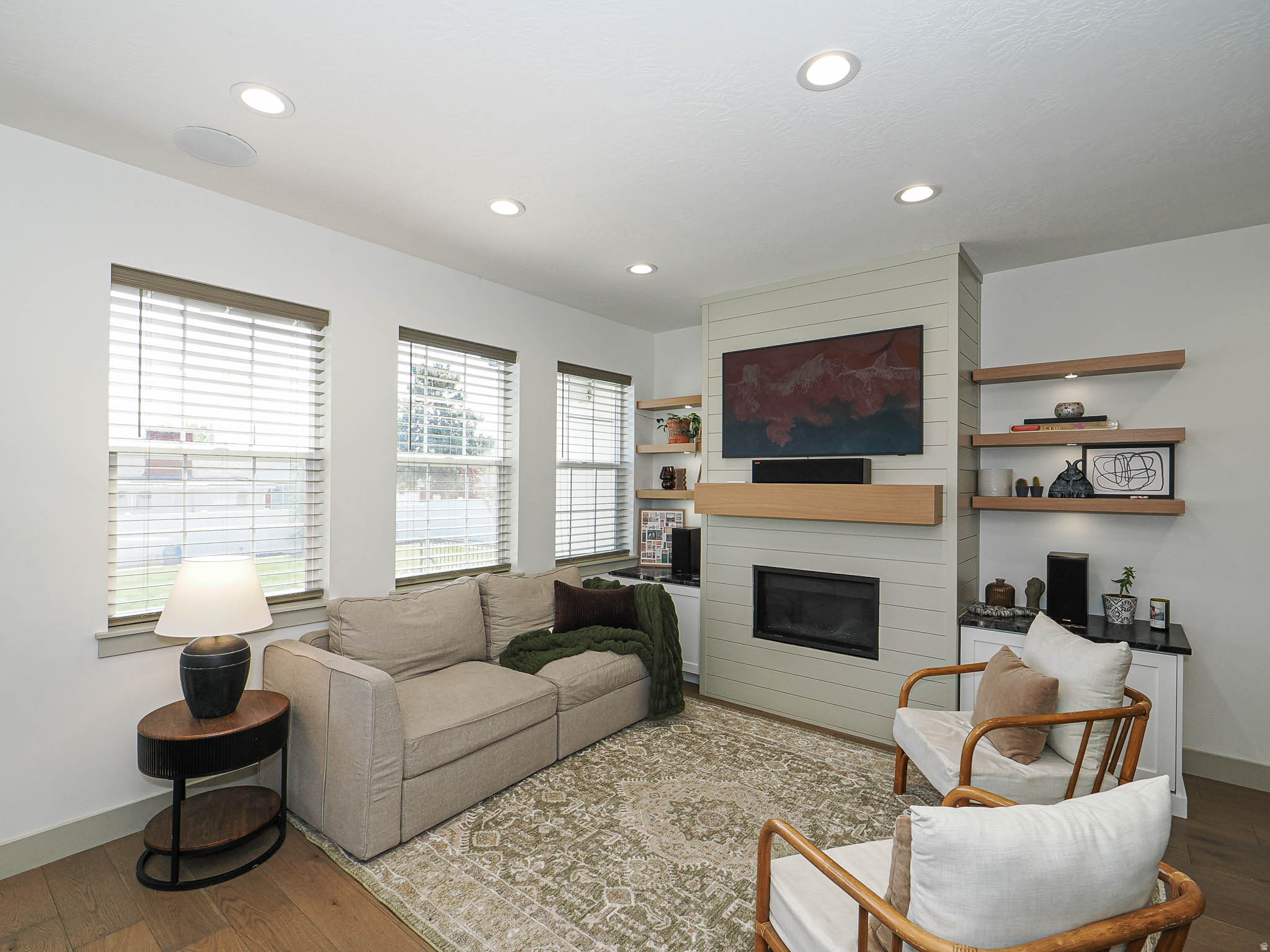 RIVERTON COVE - Residential