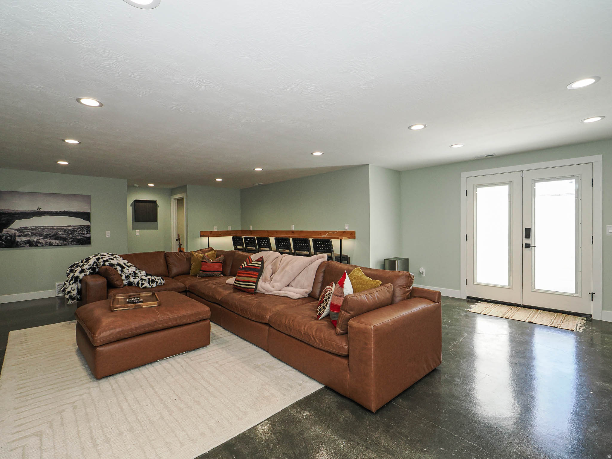 RIVERTON COVE - Residential