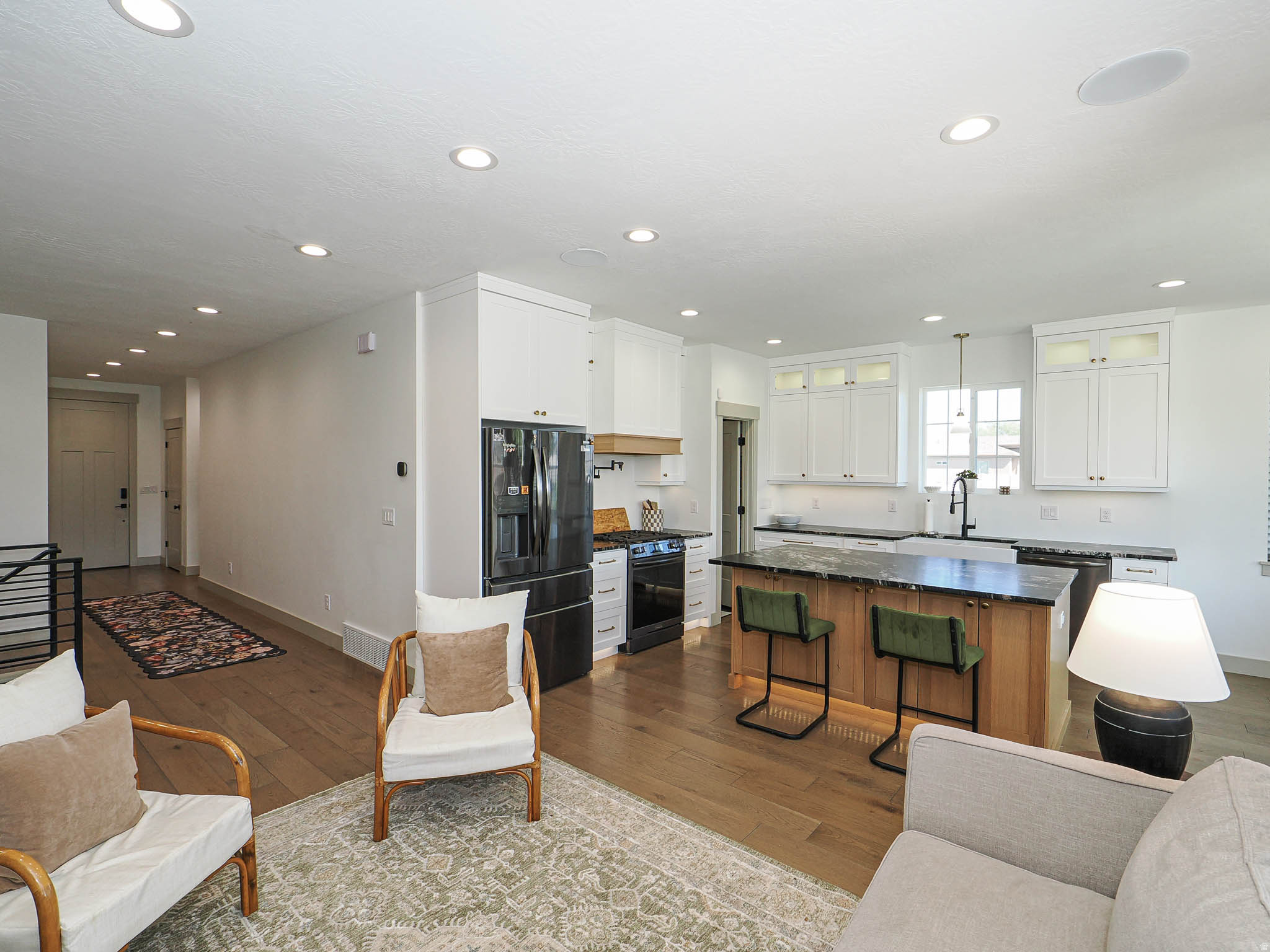 RIVERTON COVE - Residential