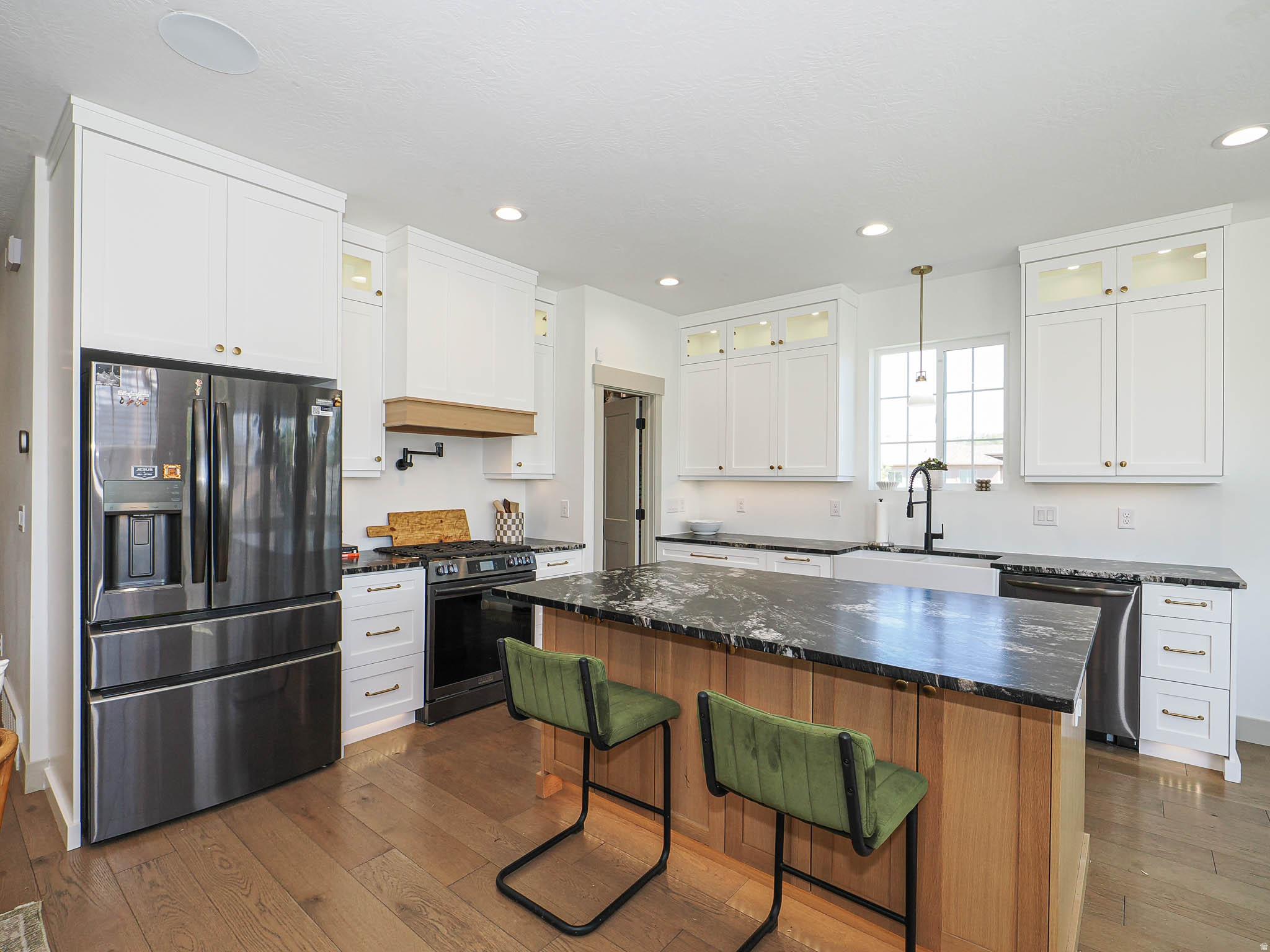 RIVERTON COVE - Residential