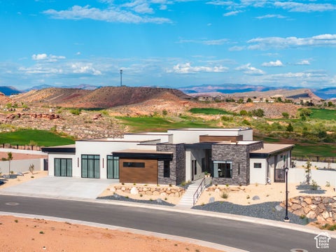 Photo of 1568 N ST ANDREWS WAY #102, Washington, UT 84780 (MLS # 2191657)
