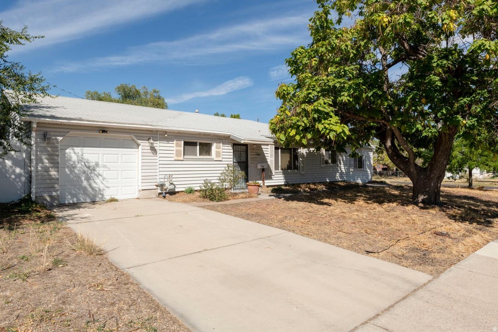 Photo of 5146 S 4660 W, Kearns, UT 84118 (MLS # 2186259)