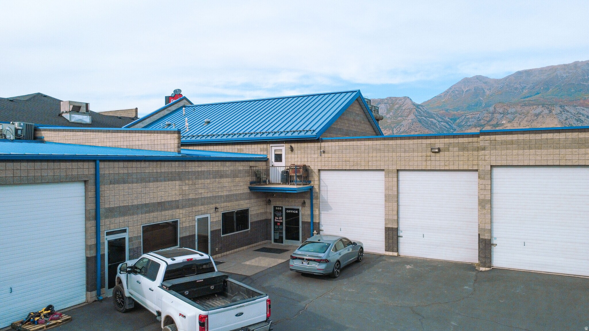 LINDON HARBOR INDUSTRIAL PARK - Commercial Lease