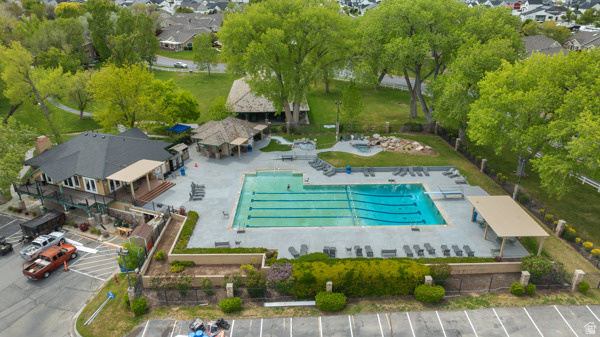 WILSHIRE ESTATES - Residential