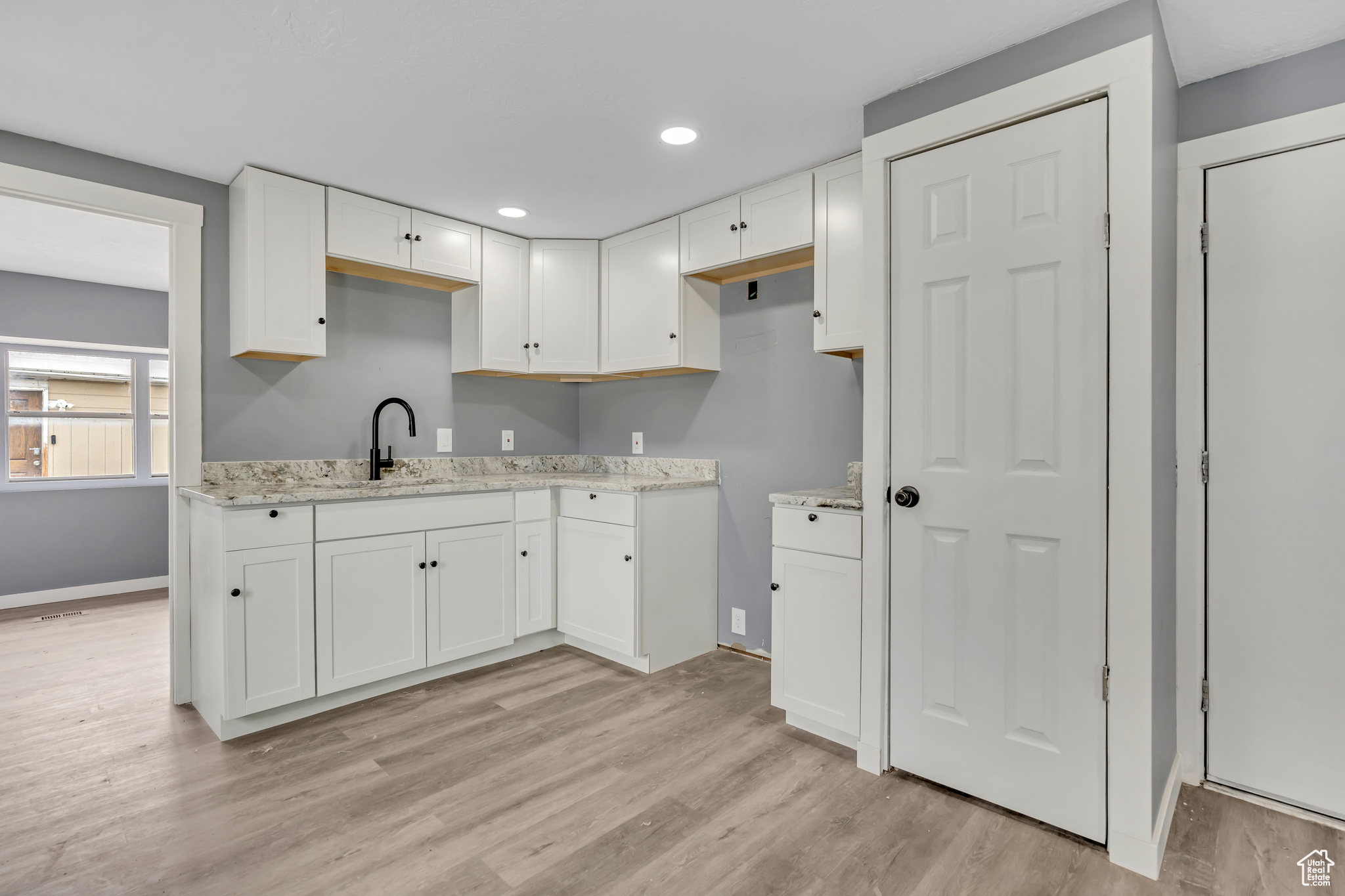 SANDEE VILLAGE - Residential