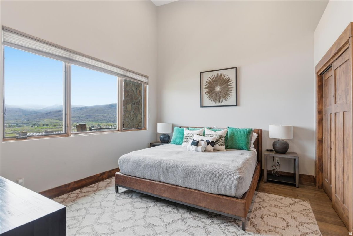 THE RIDGE TOWNHOMES - Residential