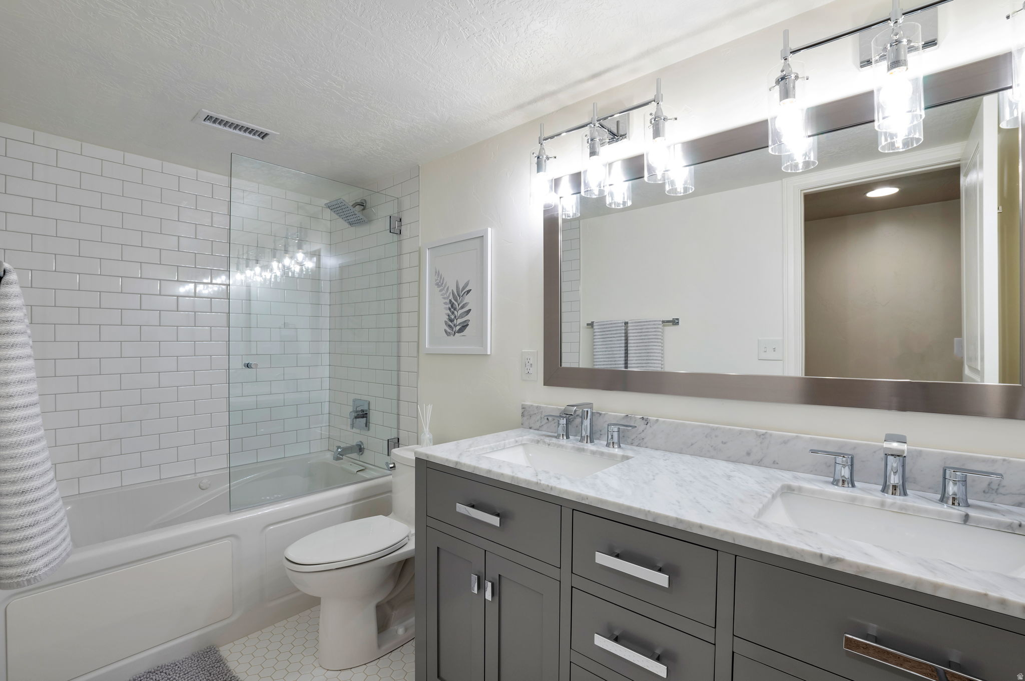 EAGLEPOINTE ESTATES - Residential