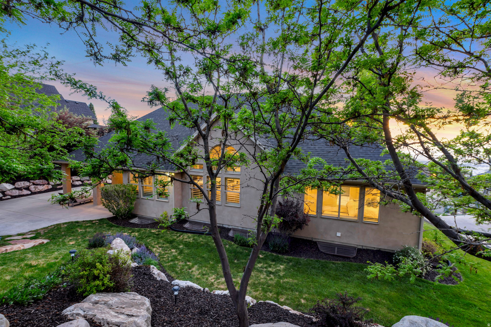 EAGLEPOINTE ESTATES - Residential