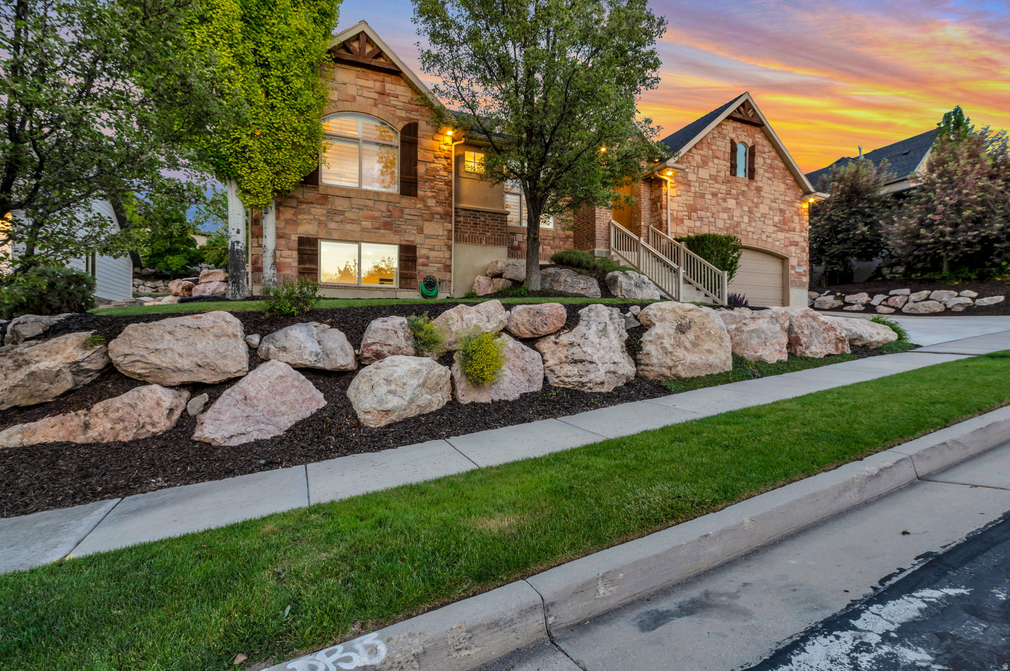 EAGLEPOINTE ESTATES - Residential