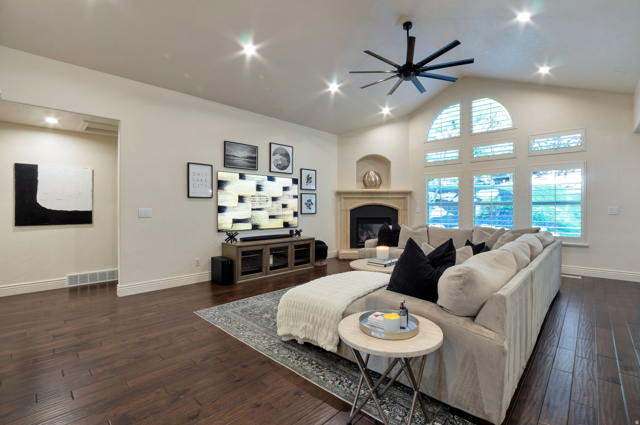 EAGLEPOINTE ESTATES - Residential