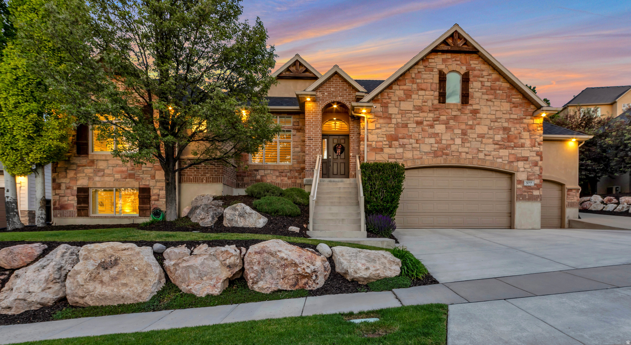 EAGLEPOINTE ESTATES - Residential