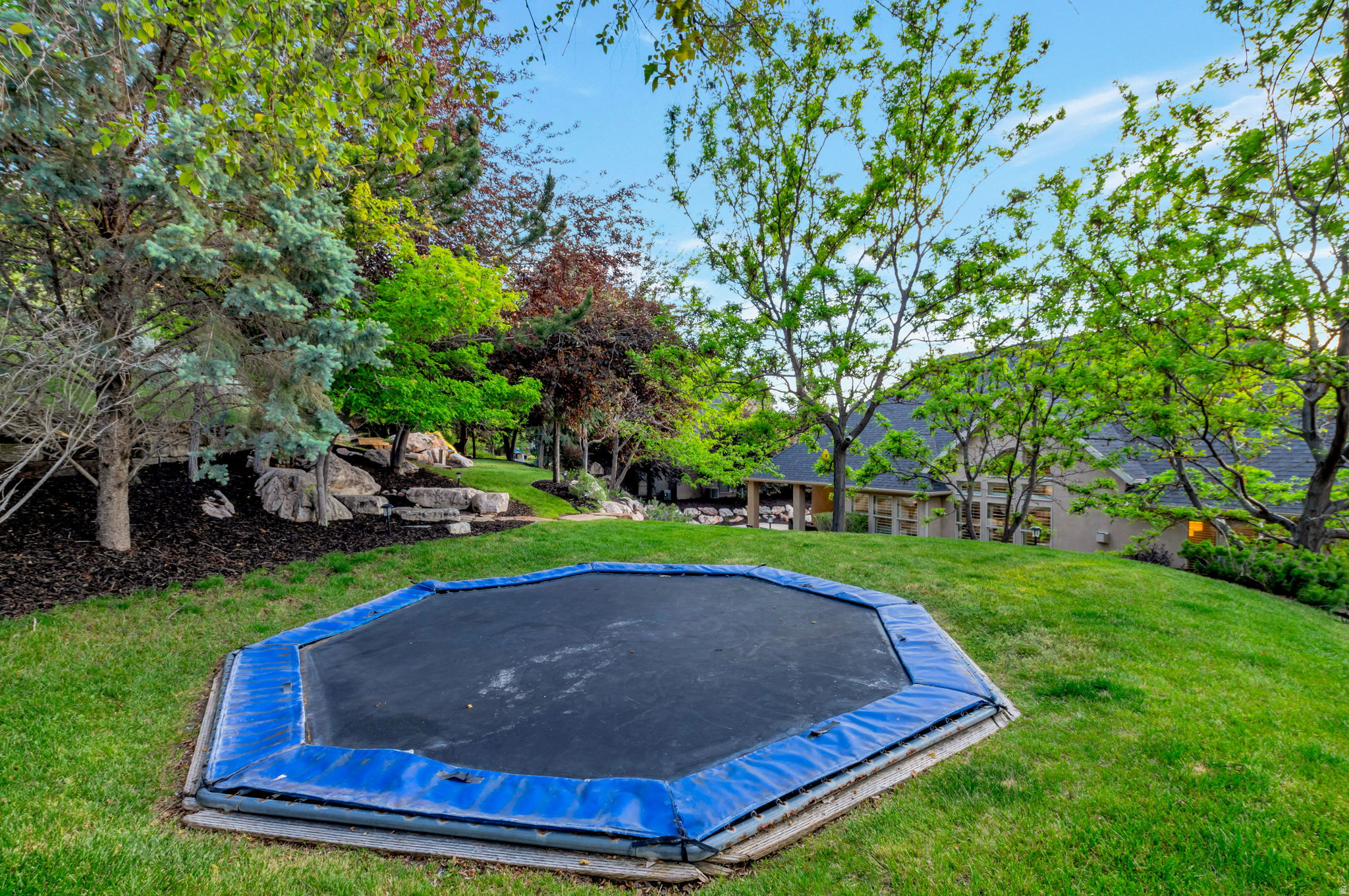 EAGLEPOINTE ESTATES - Residential