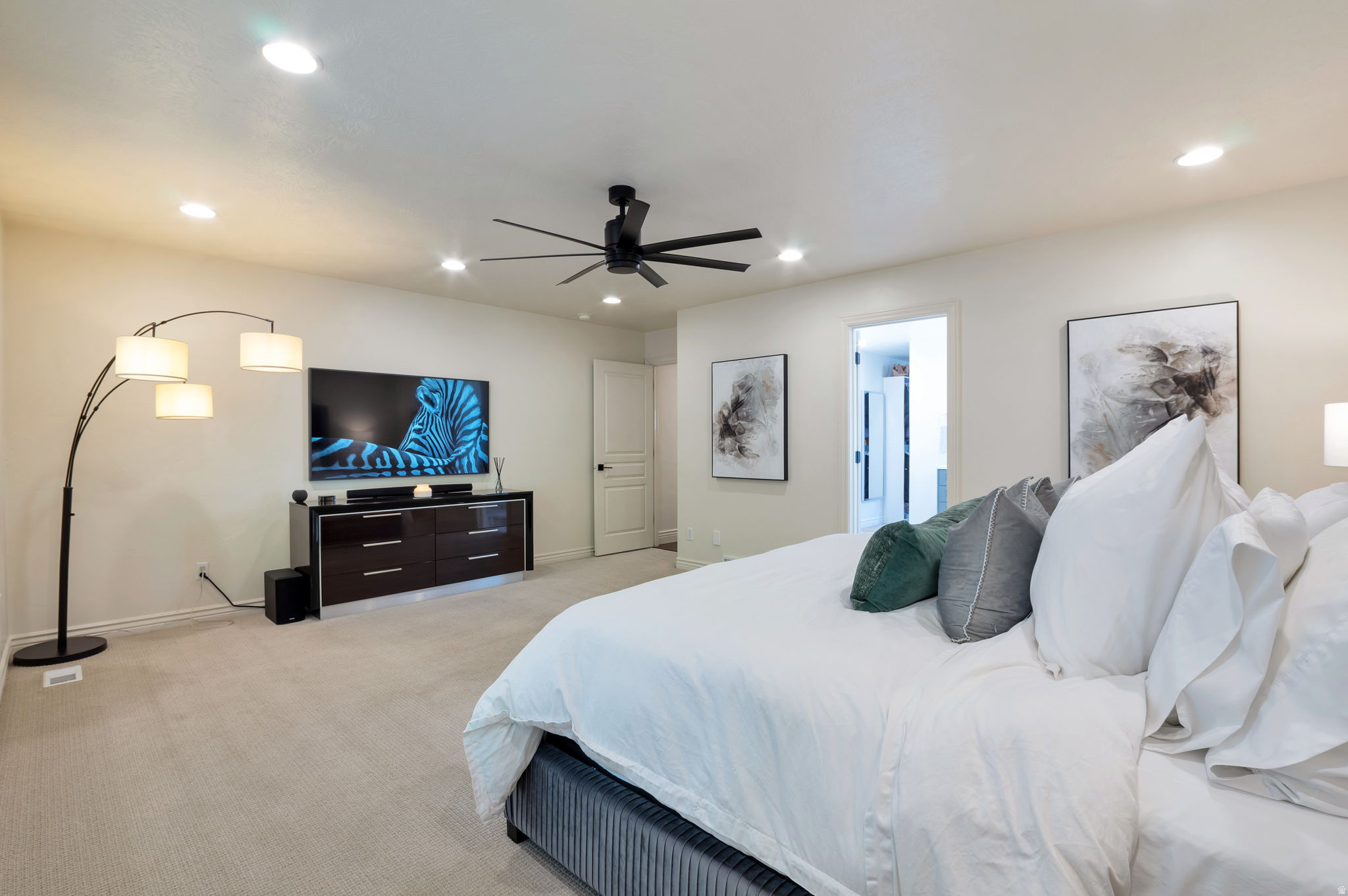 EAGLEPOINTE ESTATES - Residential