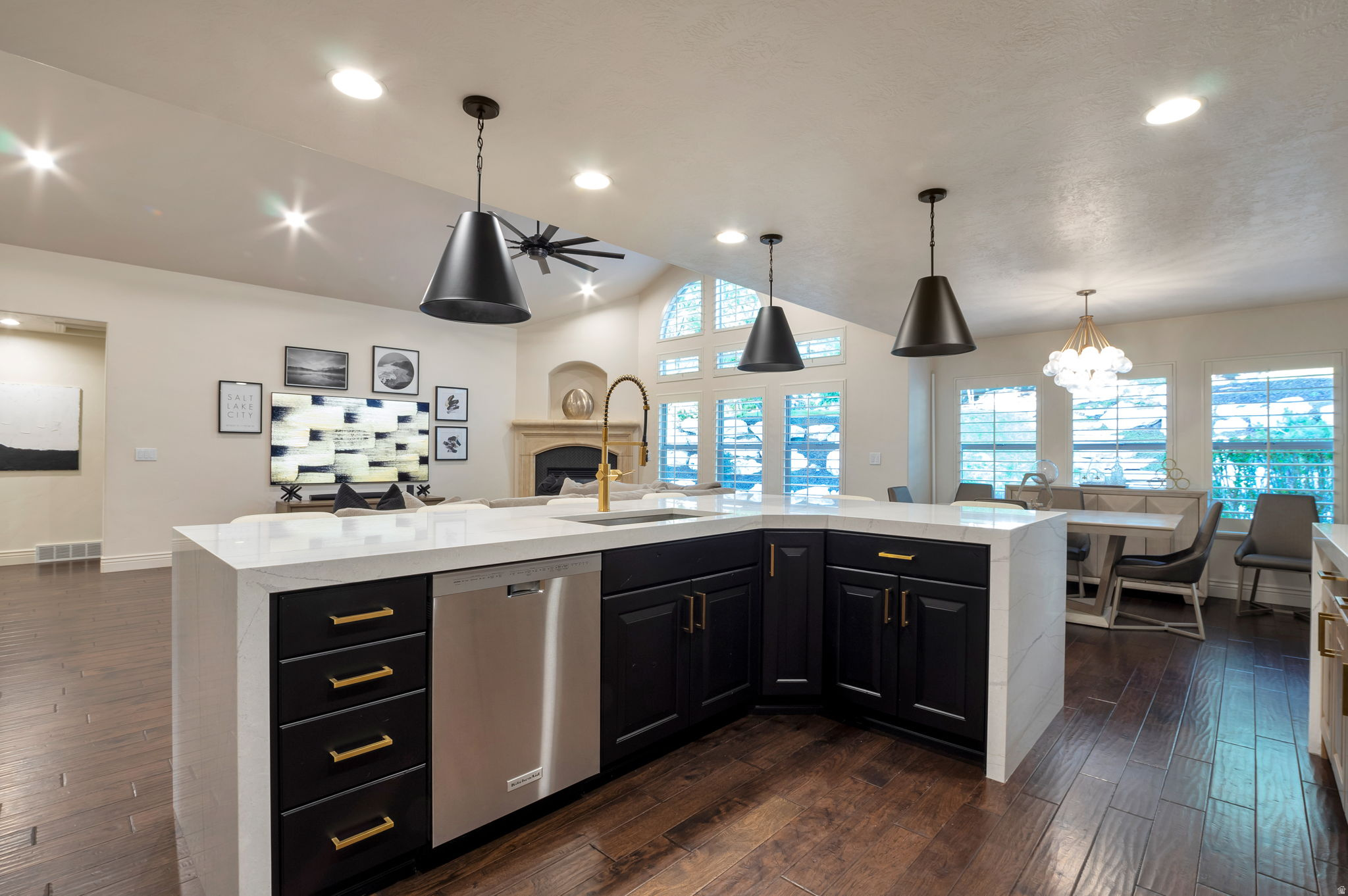 EAGLEPOINTE ESTATES - Residential