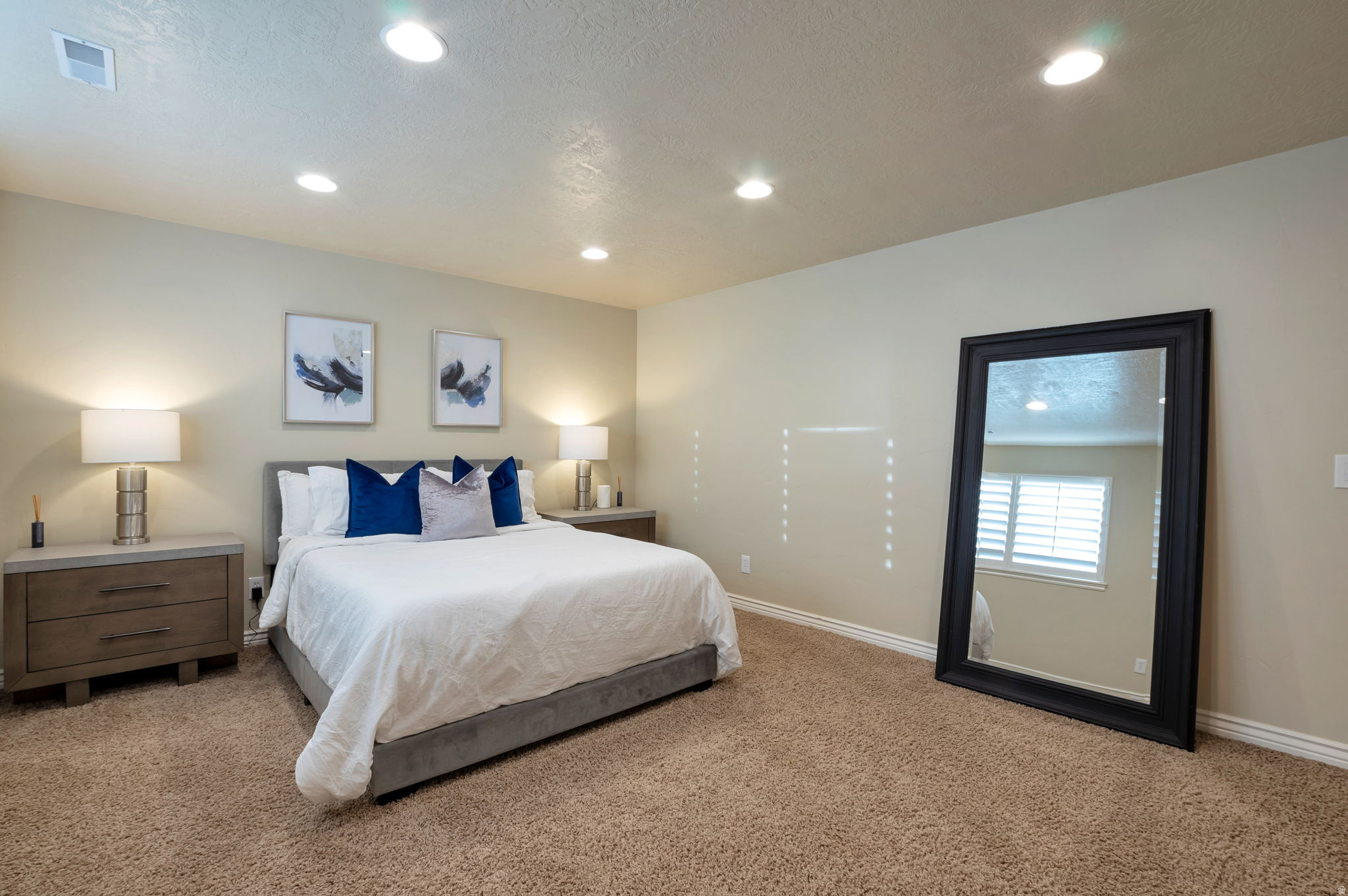EAGLEPOINTE ESTATES - Residential