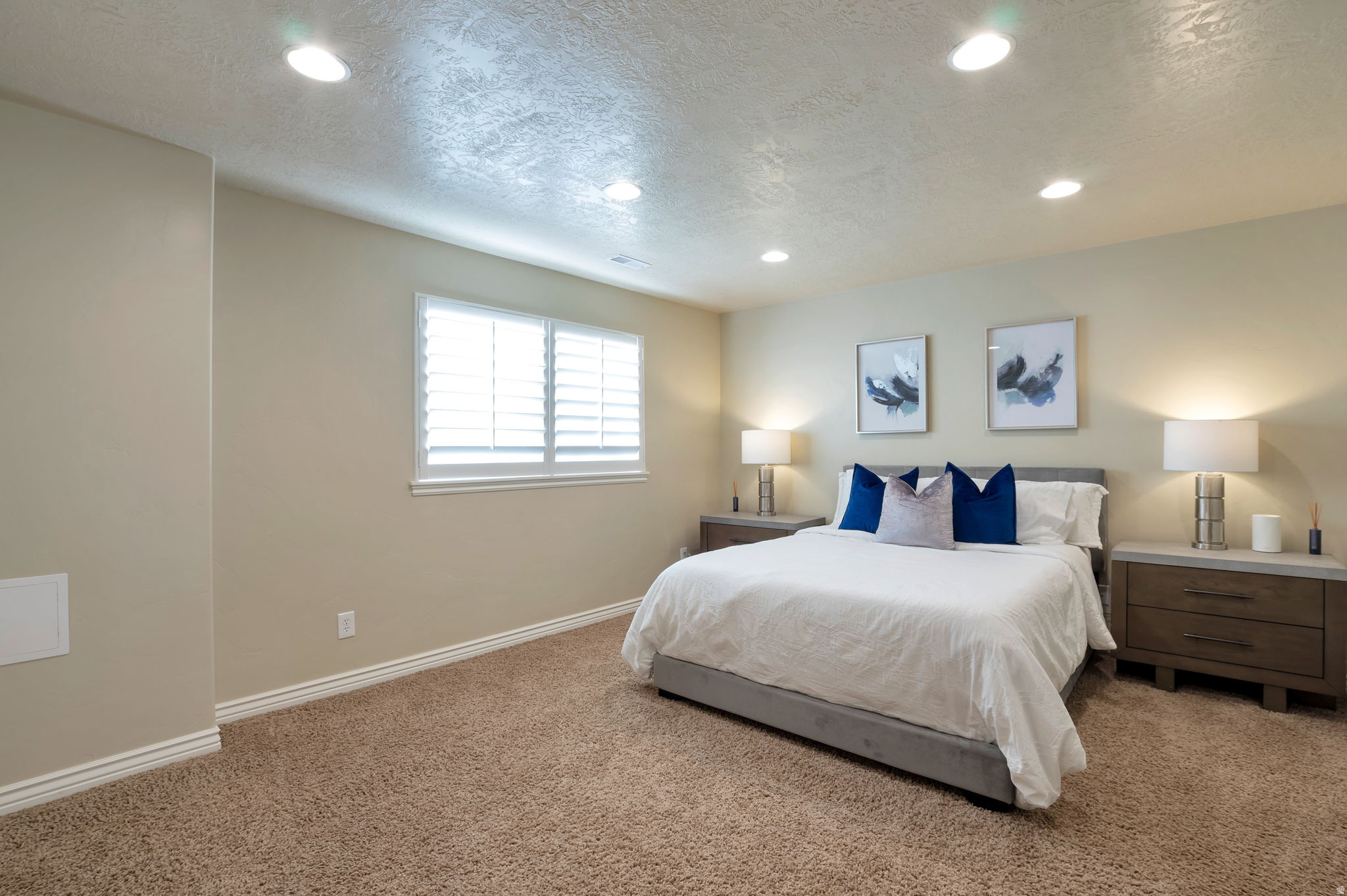EAGLEPOINTE ESTATES - Residential