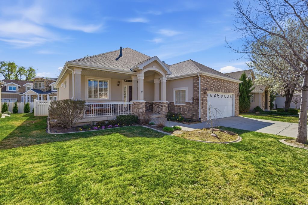 Photo of 1434 E BLACKSMITH LN S, Draper, UT 84020 (MLS # 2146211)