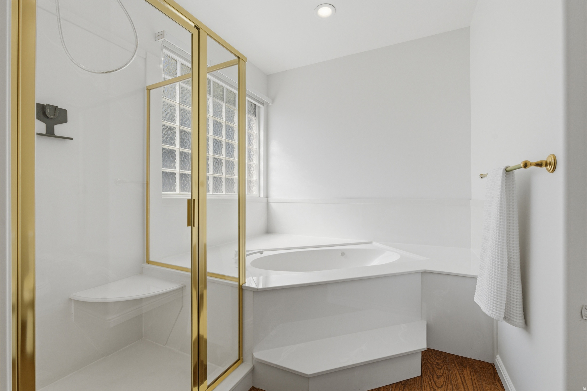 WILLOW BEND - Residential