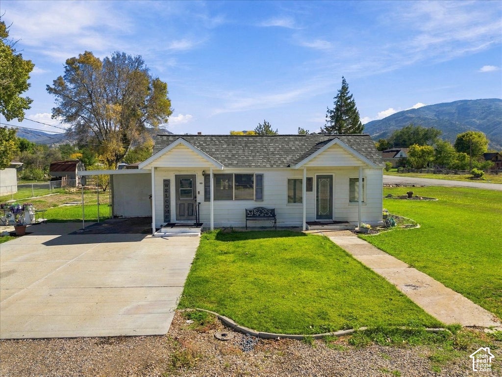 Photo of 83 S 100 E, Levan, UT 84639 (MLS # 2191591)
