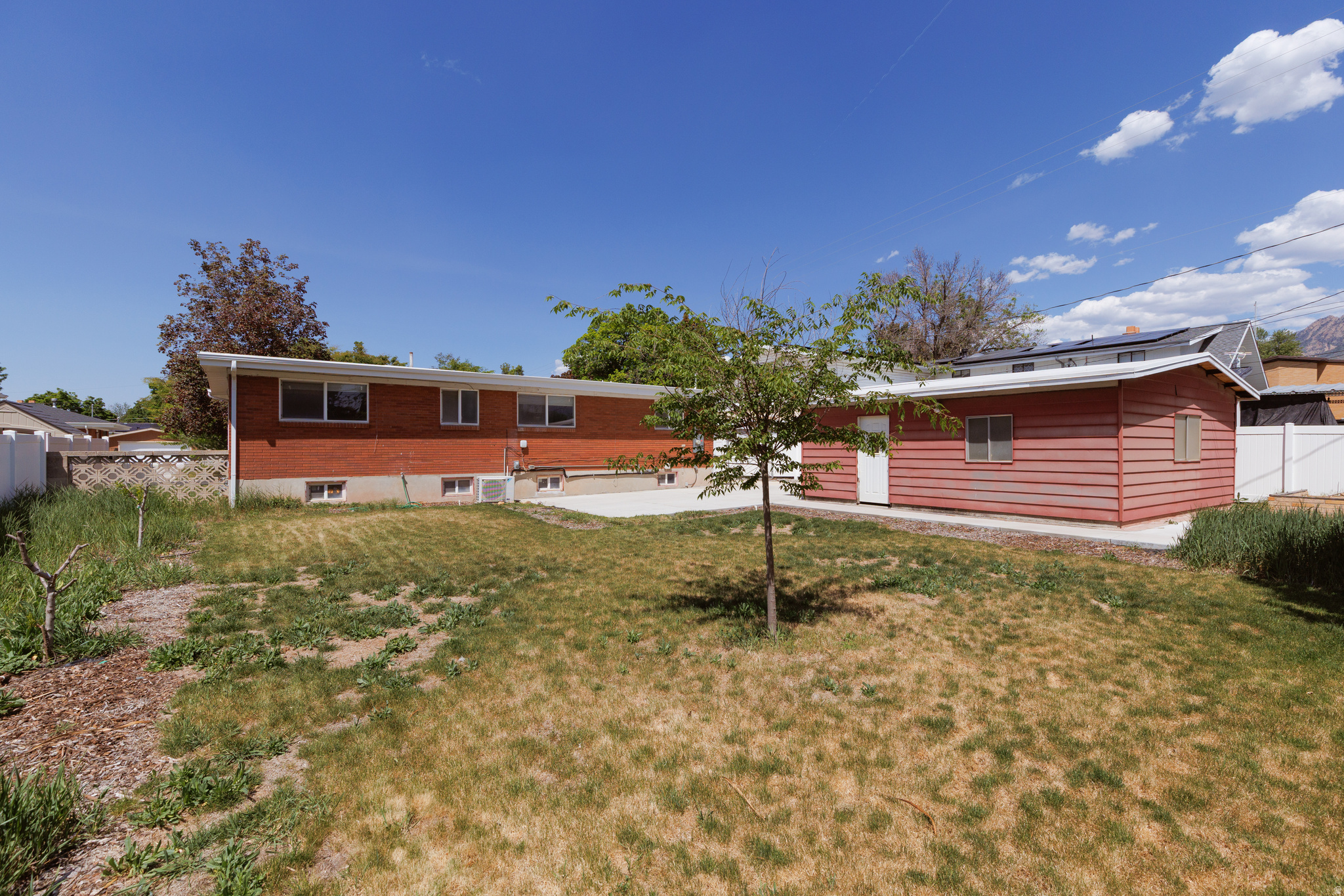 PARADISE PARK - Residential