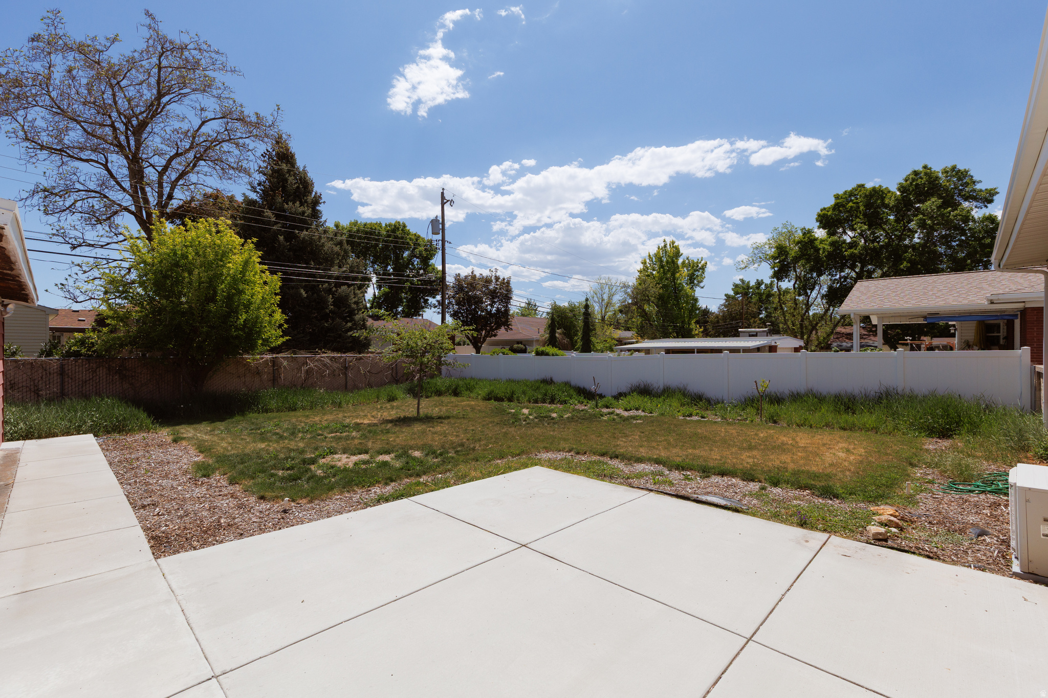 PARADISE PARK - Residential