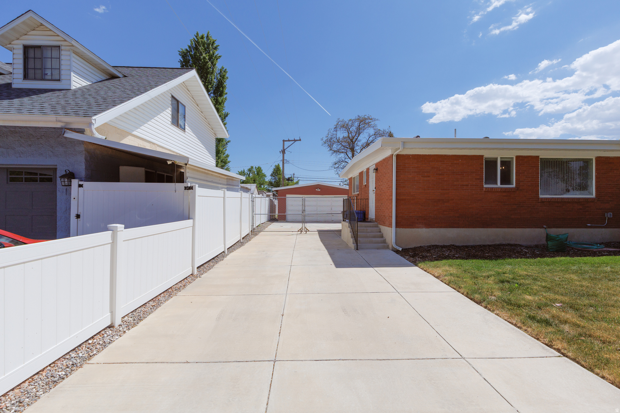 PARADISE PARK - Residential