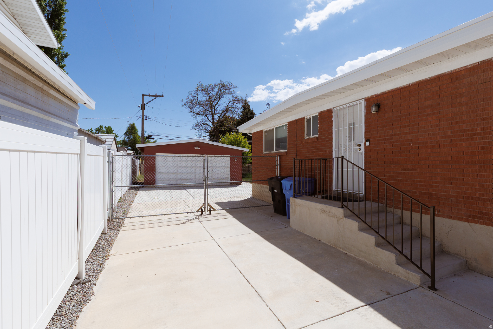 PARADISE PARK - Residential