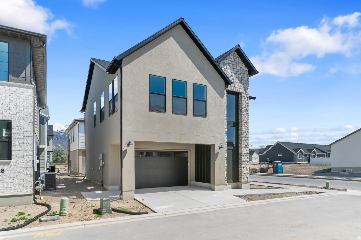 BROADVIEW SHORES COTTAGE 808 - Residential