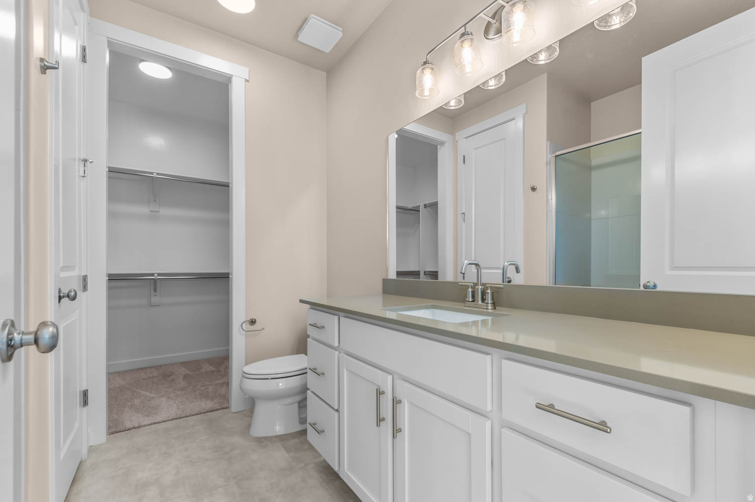 BROADVIEW SHORES COTTAGE 808 - Residential