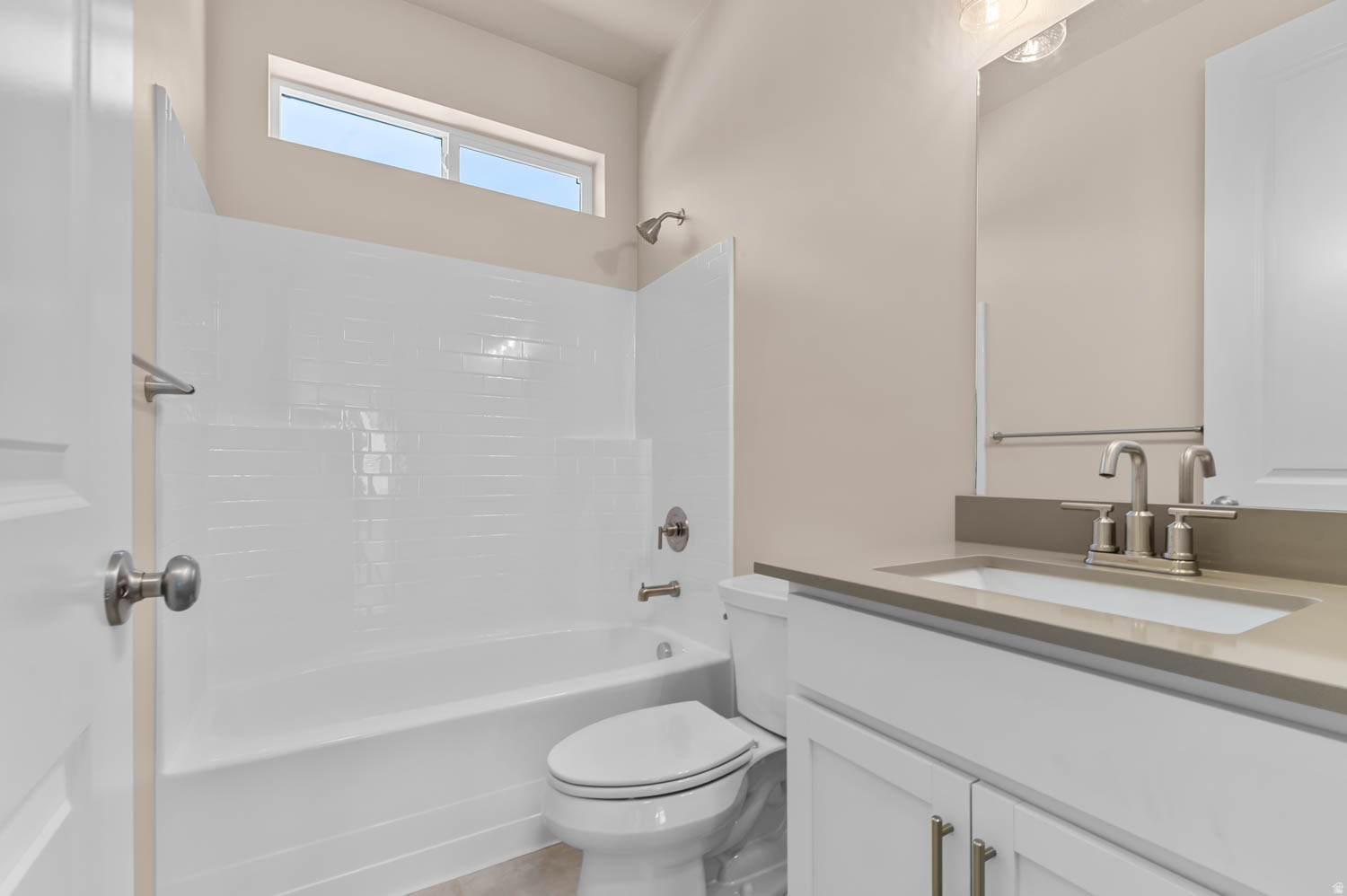 BROADVIEW SHORES COTTAGE 808 - Residential