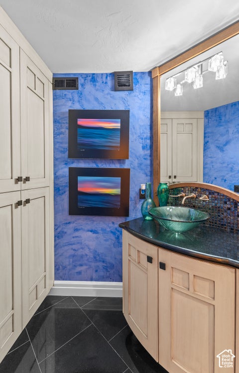 Tiny photo for 14729 S DRAPER WOODS CV E, Draper, UT 84020 (MLS # 2189091)