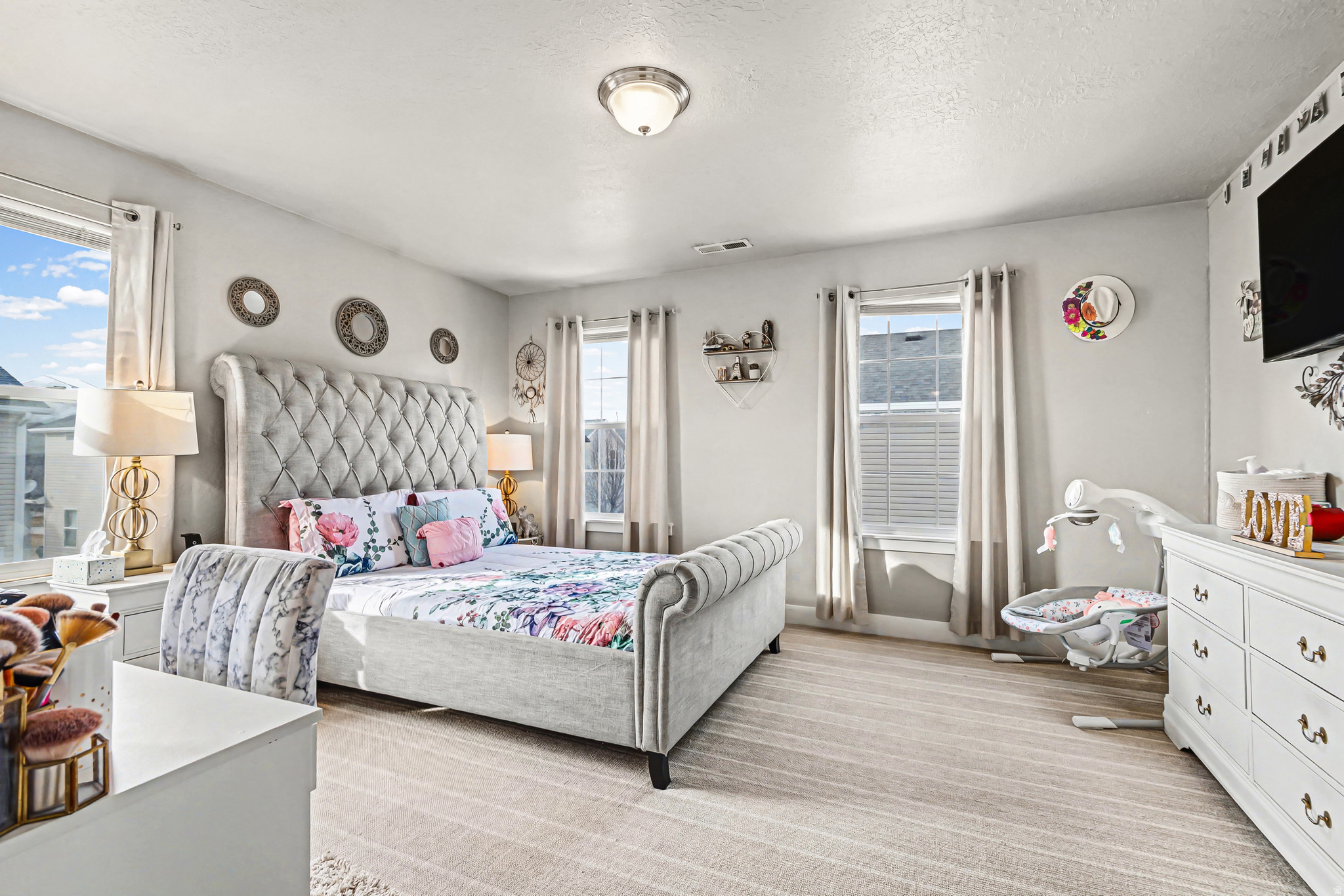 COLONIAL PARK - Residential