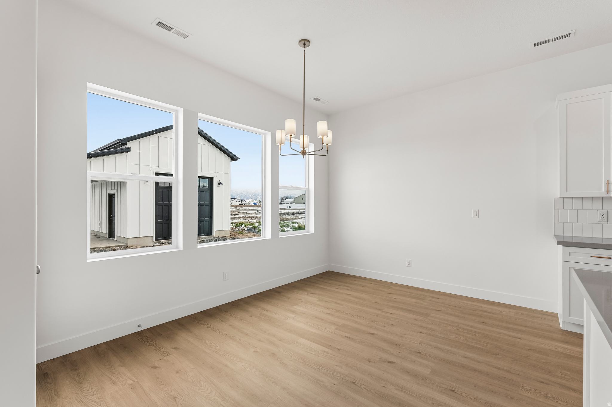 BRISTOL FARMS - Residential