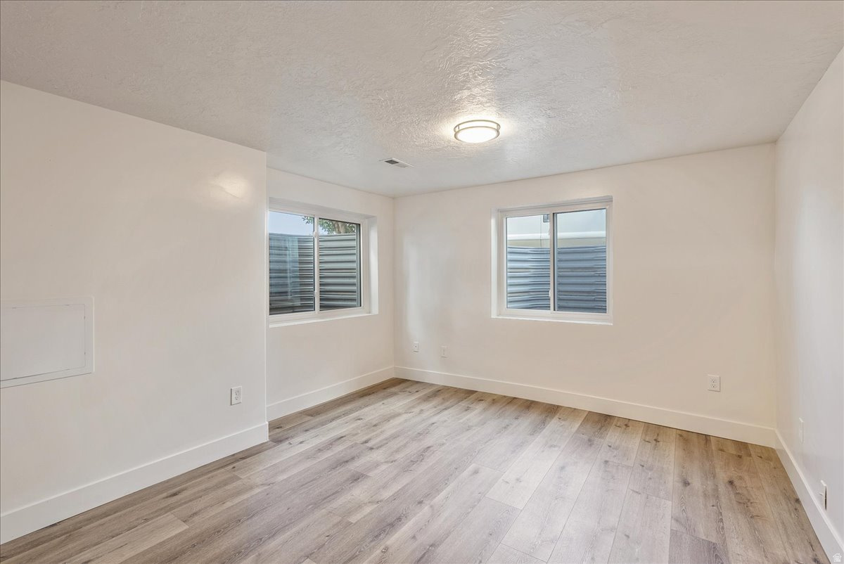 ROCHELLE PARK - Residential