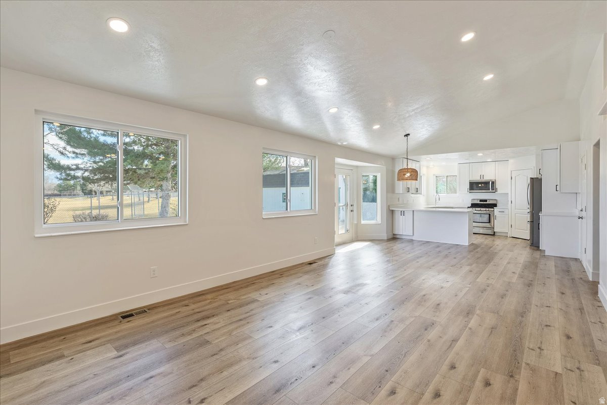 ROCHELLE PARK - Residential