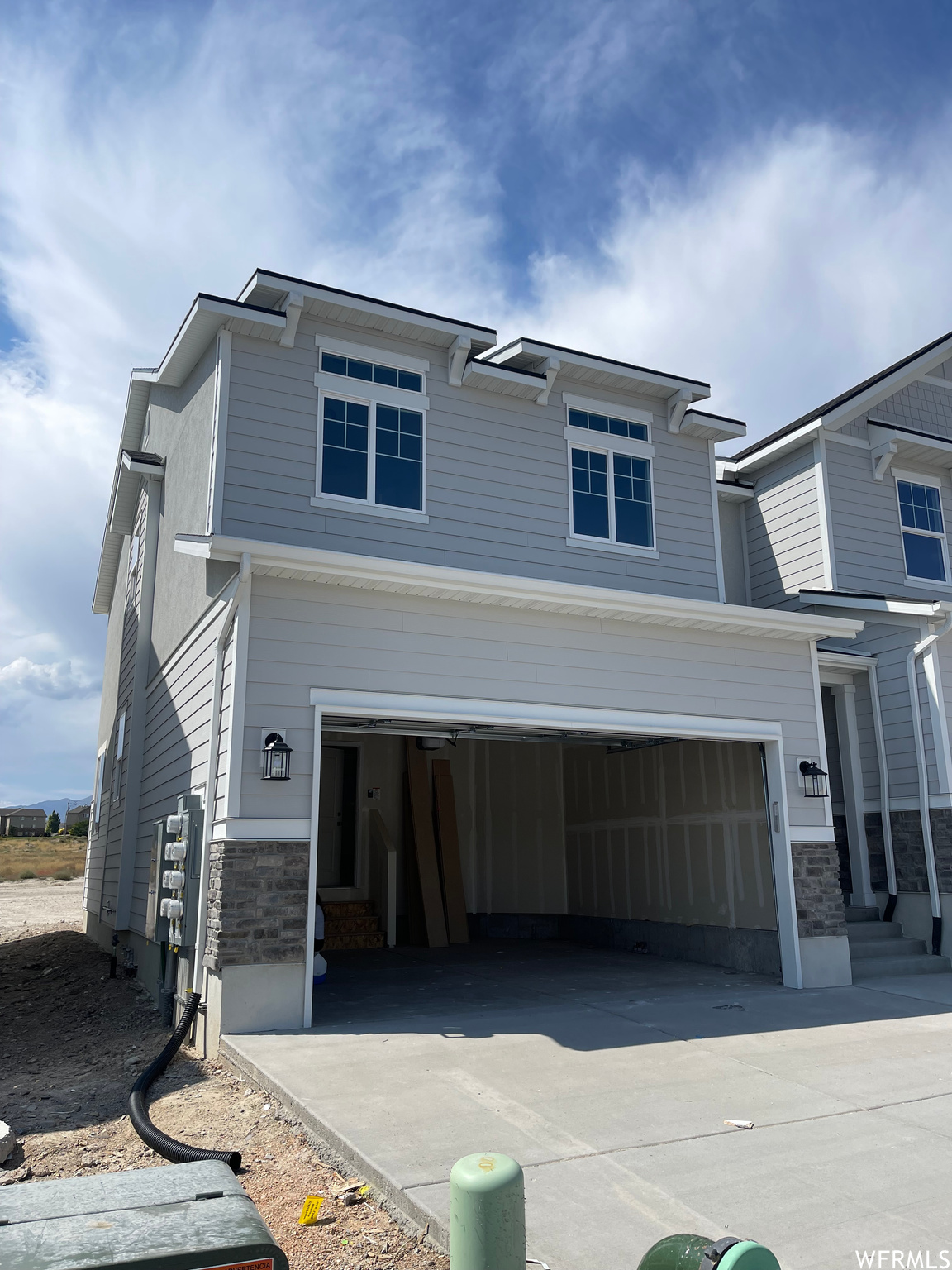 Home For Sale 855 N Hilltop Dr 107, Lehi UT 84043 Homie