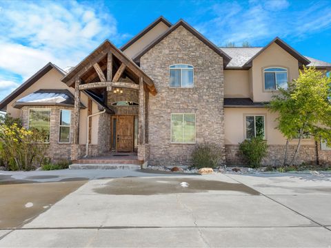 Photo of 865 W WESTLAKE DR #4, Garden City, UT 84028 (MLS # 2156894)