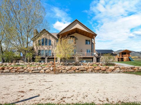 Tiny photo for 865 W WESTLAKE DR #4, Garden City, UT 84028 (MLS # 2156894)