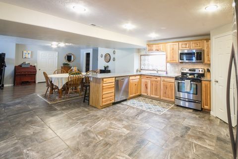 Tiny photo for 406 W 3775 S, Vernal, UT 84078 (MLS # 2126694)