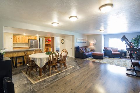 Tiny photo for 406 W 3775 S, Vernal, UT 84078 (MLS # 2126694)