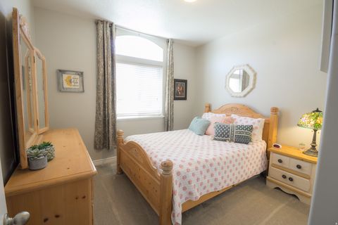 Tiny photo for 406 W 3775 S, Vernal, UT 84078 (MLS # 2126694)