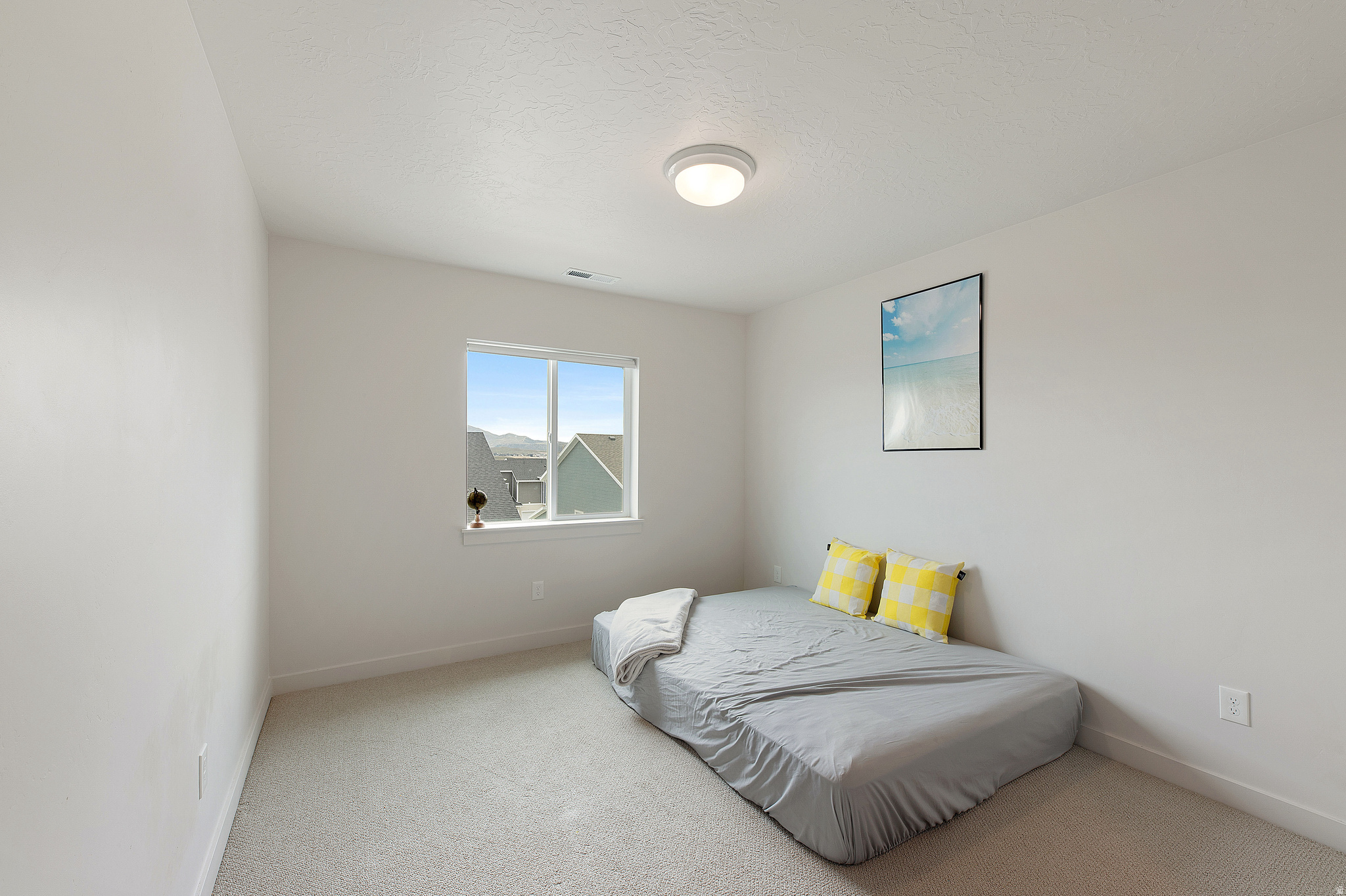 EMERALD CLOVER - Residential Lease