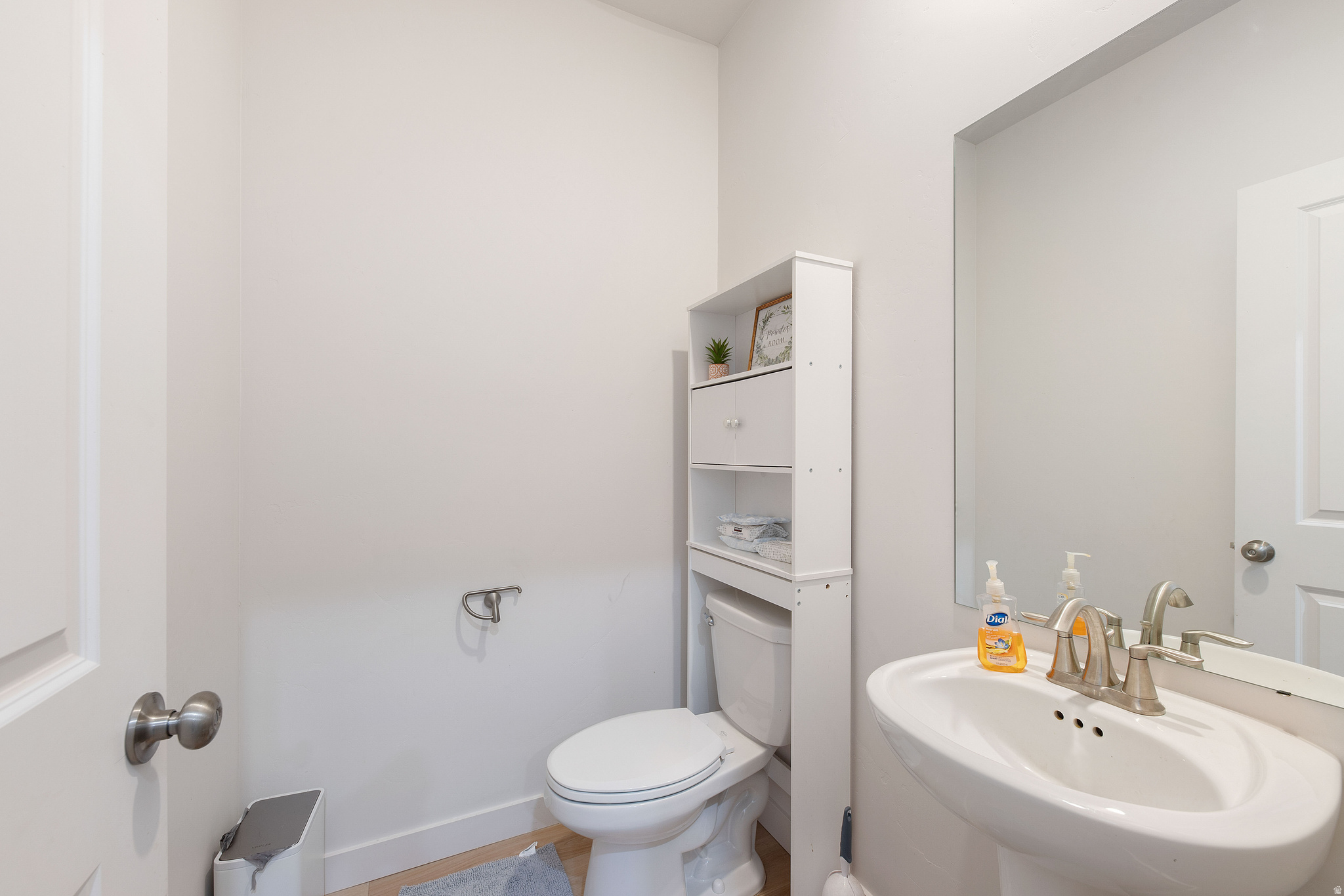 EMERALD CLOVER - Residential Lease