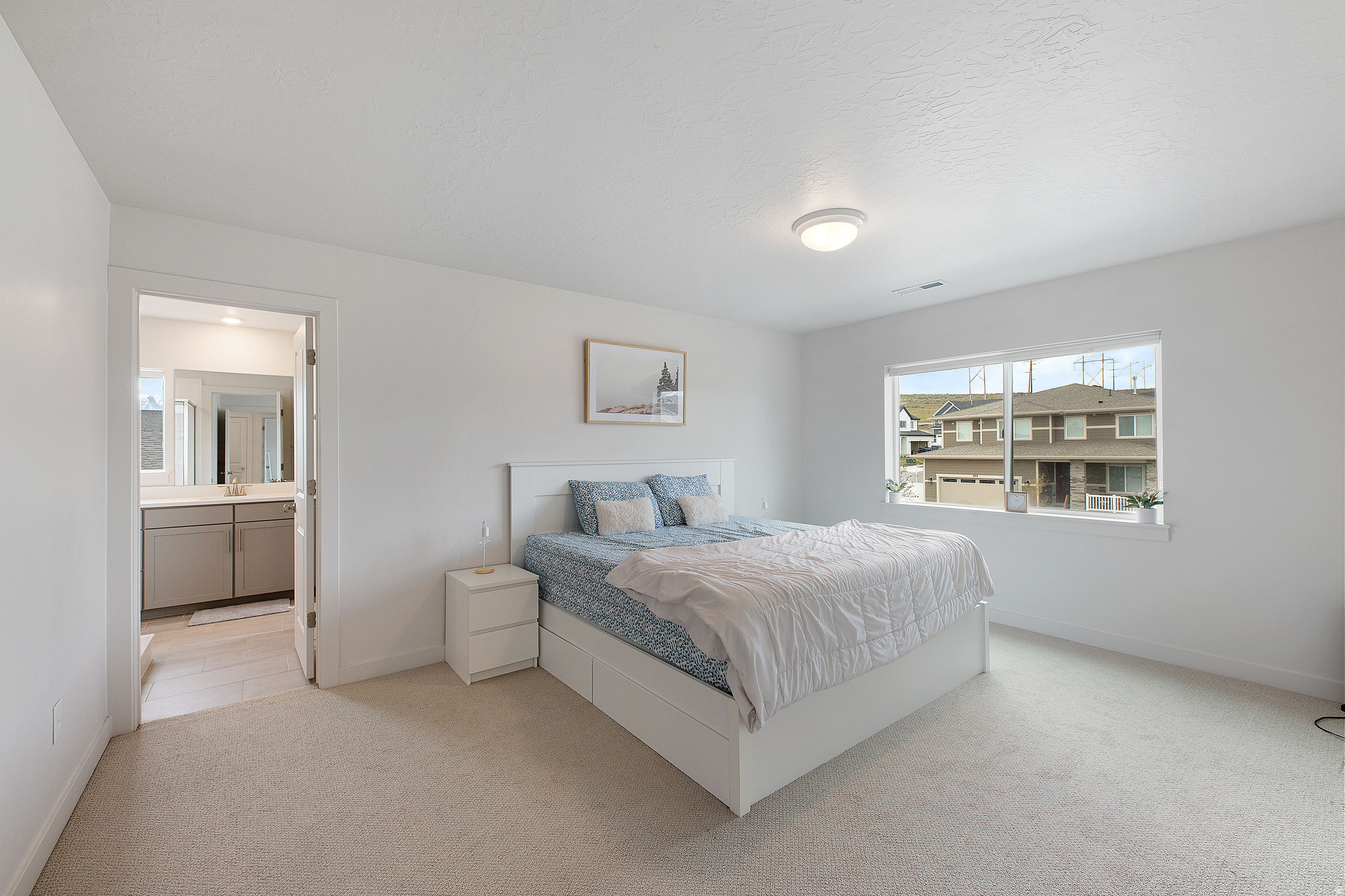 EMERALD CLOVER - Residential Lease