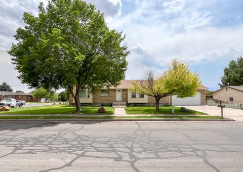Tiny photo for 637 S 960 W, Richfield, UT 84701 (MLS # 2166603)