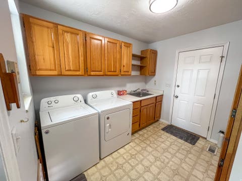 Tiny photo for 637 S 960 W, Richfield, UT 84701 (MLS # 2166603)