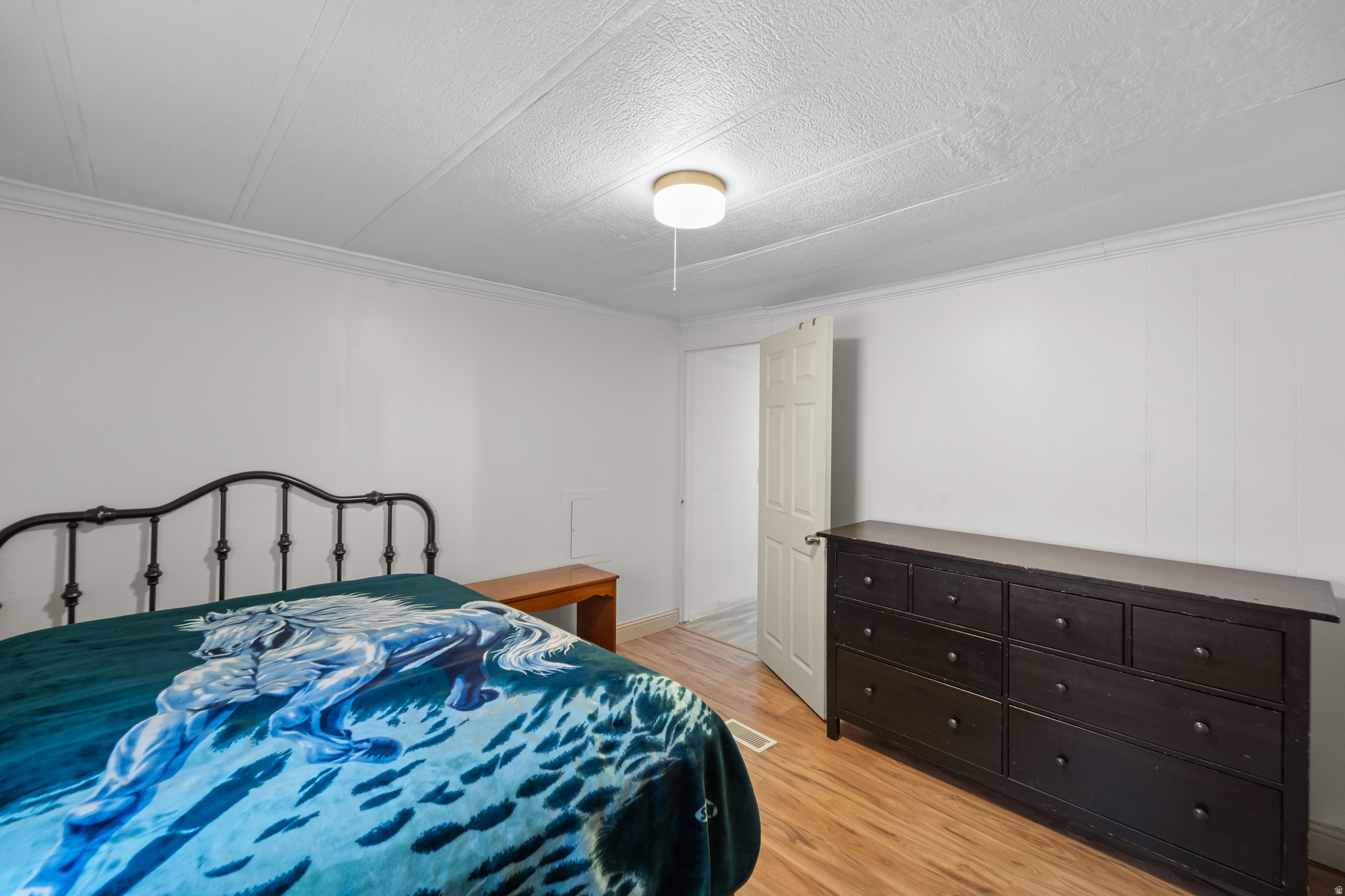 LAMPLIGHTER ESTATES MOBILE HOME PARK - Residential